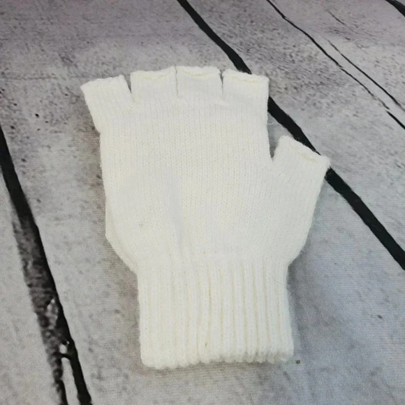 Girls White/Cream Sparkly Snowflake Knit Hat Beanie with Fingerless Glove set - Picture 12 of 13